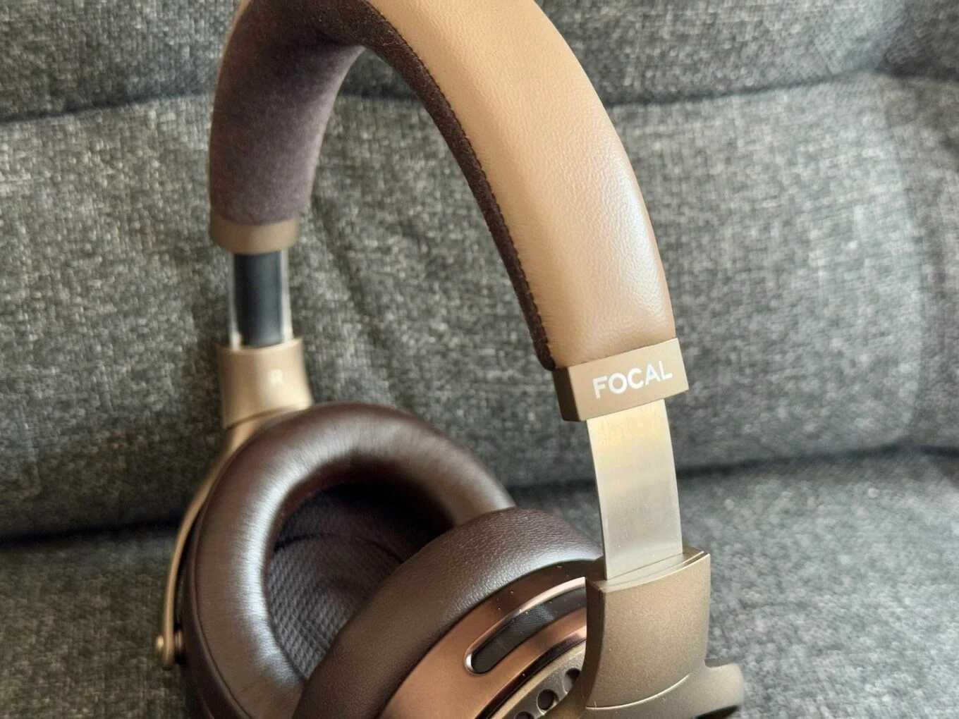 Đánh giá tai nghe Focal Bathys MG - Trải nghiệm âm thanh mượt mà, thiết kế tính tế 19 Focal Bathys MG 10