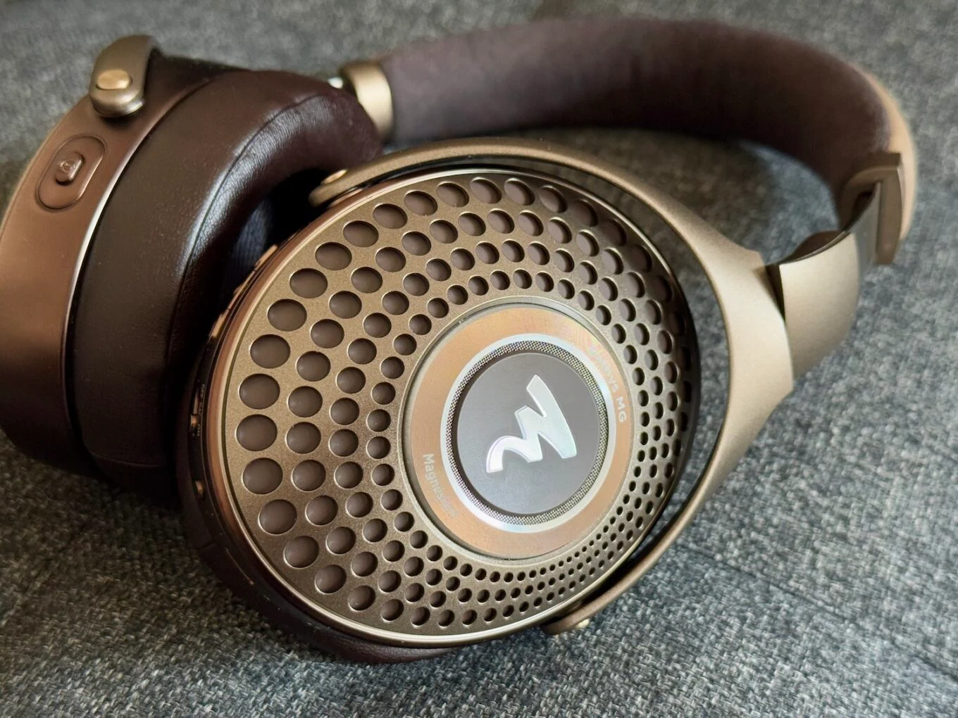 Đánh giá tai nghe Focal Bathys MG - Trải nghiệm âm thanh mượt mà, thiết kế tính tế 18 Focal Bathys MG 11