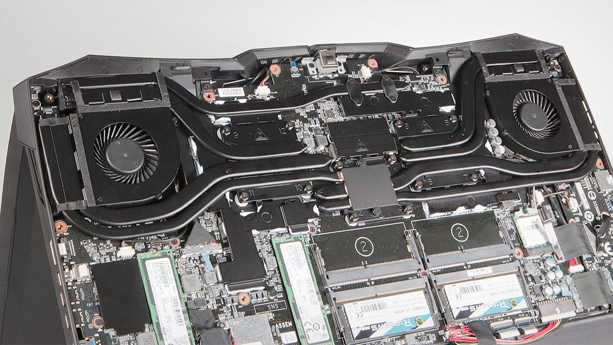 Gigabyte Aorus X9 v7 4