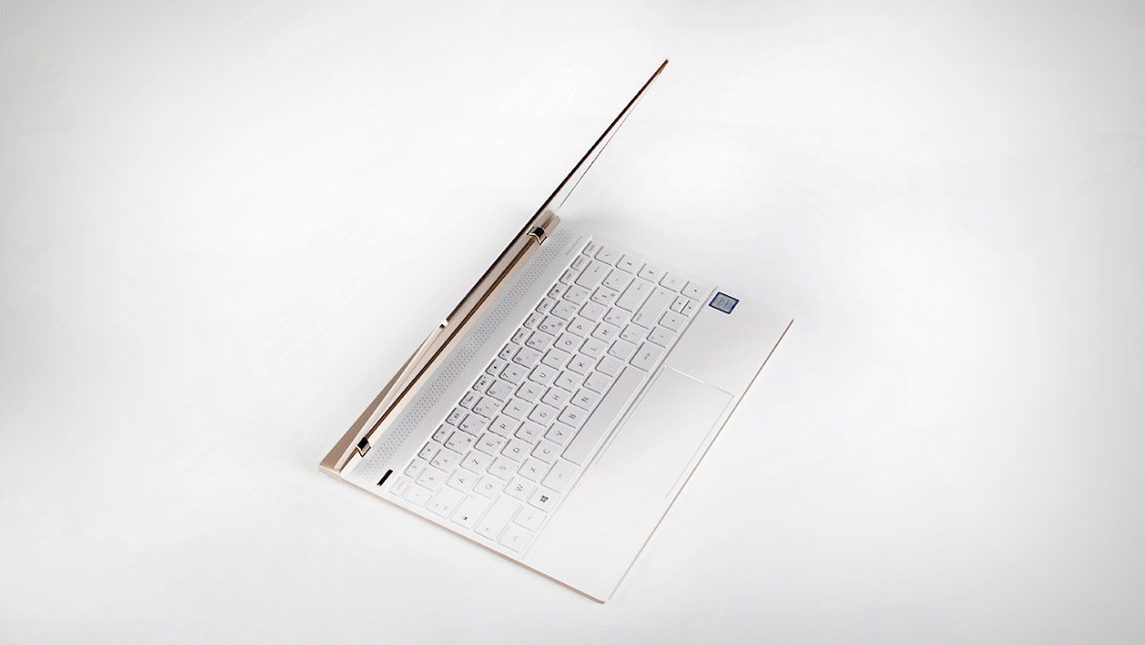 Đánh giá HP Spectre 13-af004nf: Đỉnh cao thiết kế siêu mỏng và hiệu năng mạnh mẽ 22 HP Spectre 13 af004nf 4
