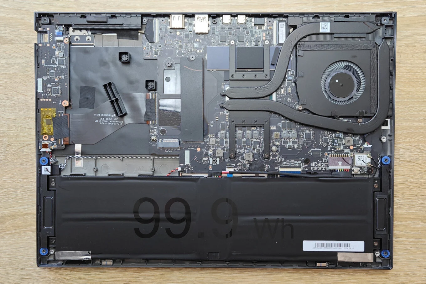 Đánh giá Intel Core Ultra 9 285H - Sức mạnh đỉnh cao cho laptop thế hệ mới 22 Intel Core Ultra 9 285H 1