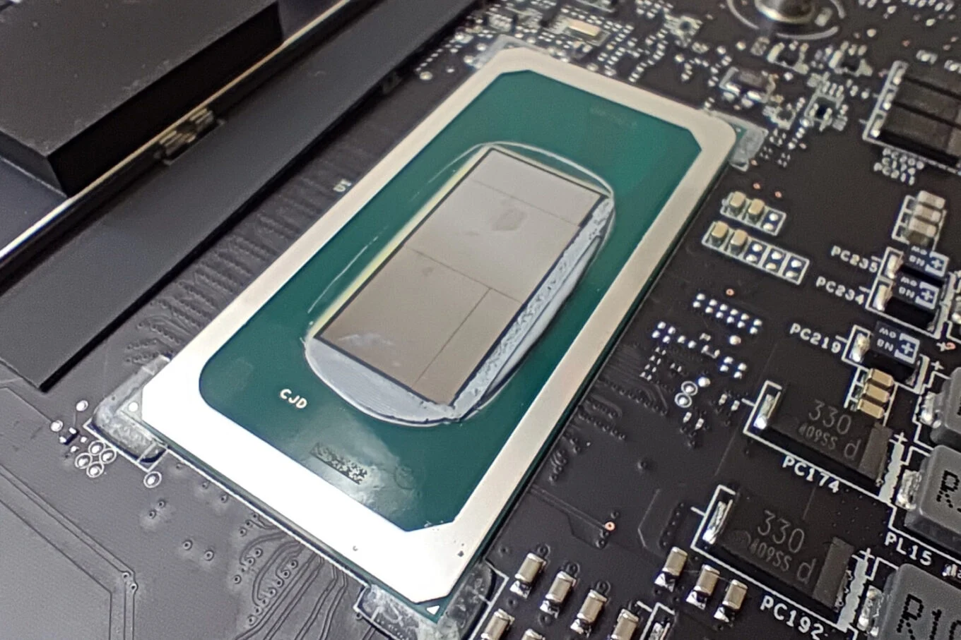 Đánh giá Intel Core Ultra 9 285H - Sức mạnh đỉnh cao cho laptop thế hệ mới 15 Intel Core Ultra 9 285H 3