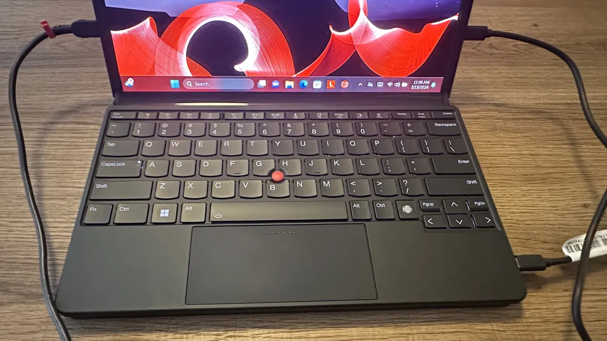 3 lý do tại sao Laptop có thể cuộn của Lenovo có thể gây áp lực lên Laptop có thể gập lại vào năm 2025 4 Lenovo 4