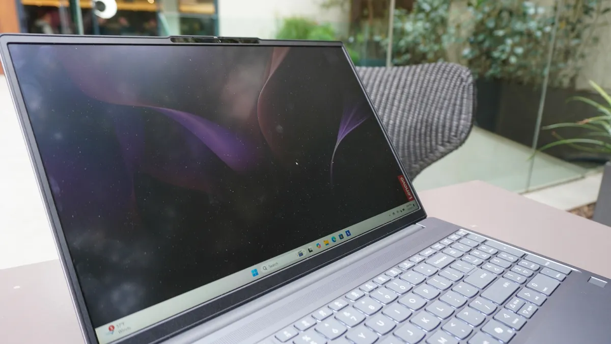 Lenovo IdeaPad Slim 3x 1