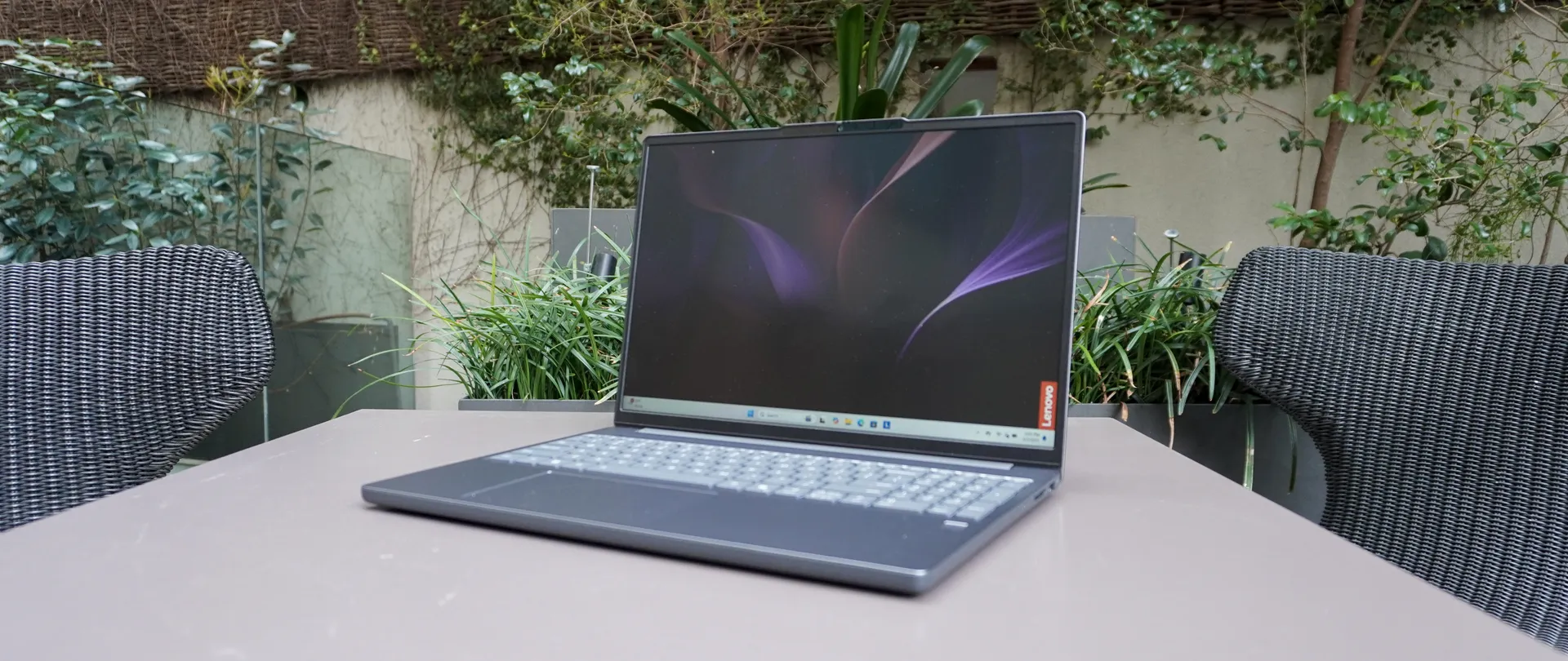 Lenovo IdeaPad Slim 3x 5