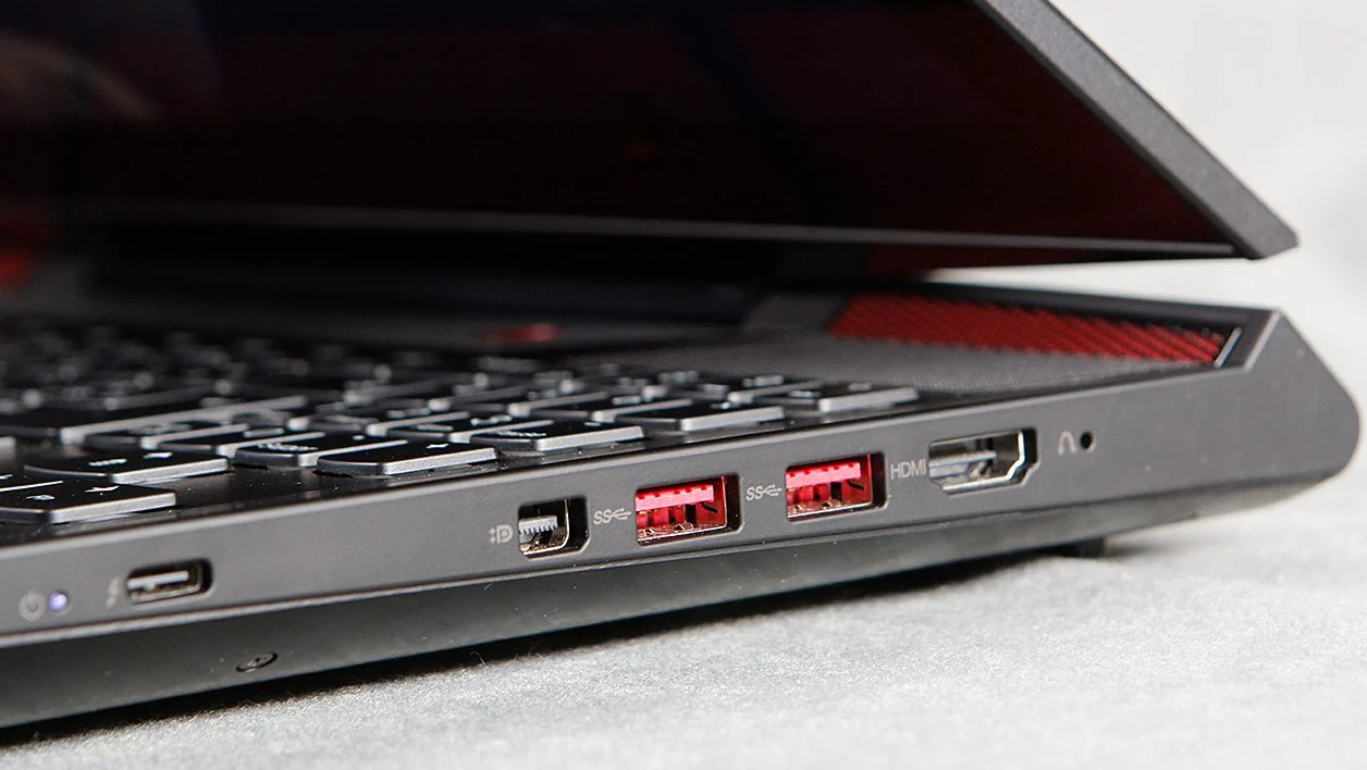 Lenovo Legion Y720 15IKB 4