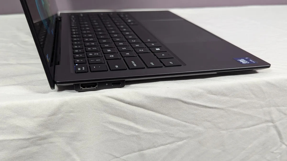 Lenovo ThinkPad X9 14 Gen 1 Aura Edition 3