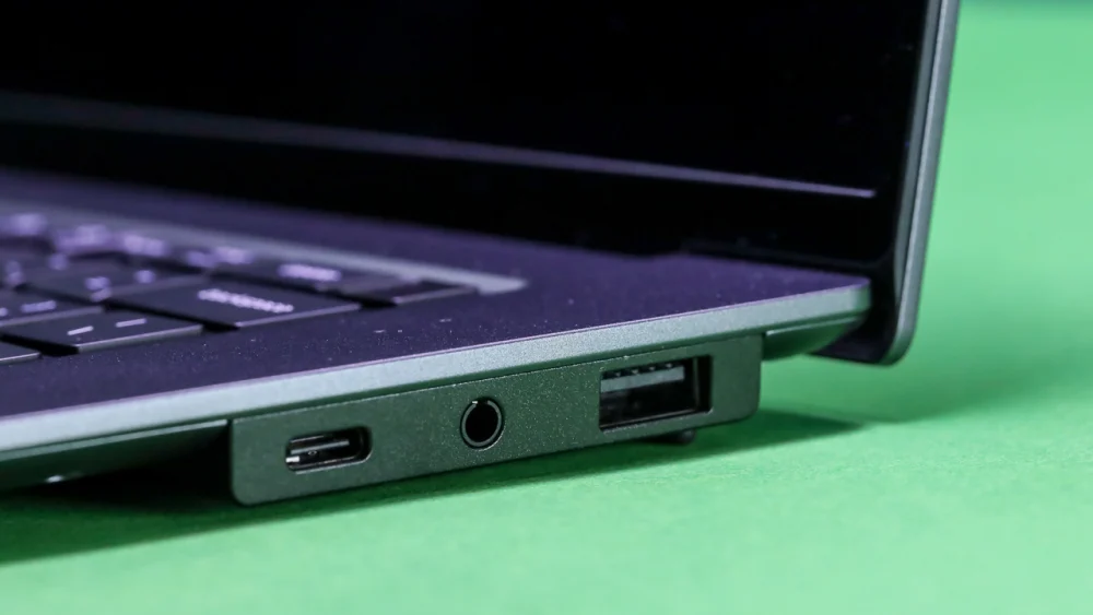 Lenovo ThinkPad X9 15 Aura Edition 6