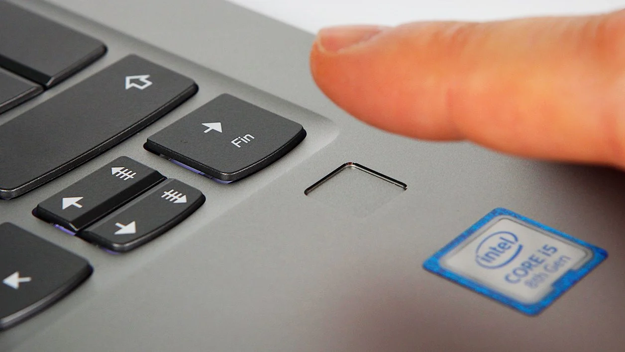 Khám phá Lenovo Yoga 920-13IKB: Mỏng nhẹ, mạnh mẽ, đa năng 21 Lenovo Yoga 920 13IKB 4