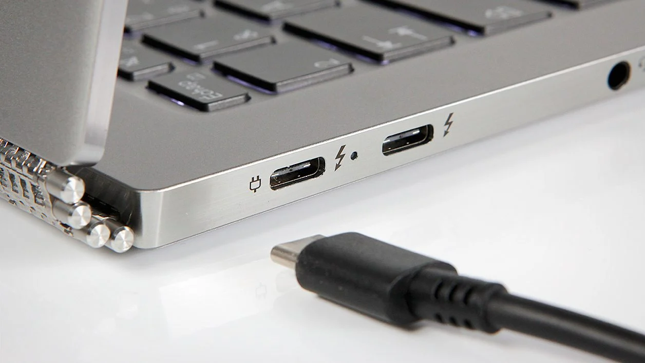 Khám phá Lenovo Yoga 920-13IKB: Mỏng nhẹ, mạnh mẽ, đa năng 18 Lenovo Yoga 920 13IKB 7