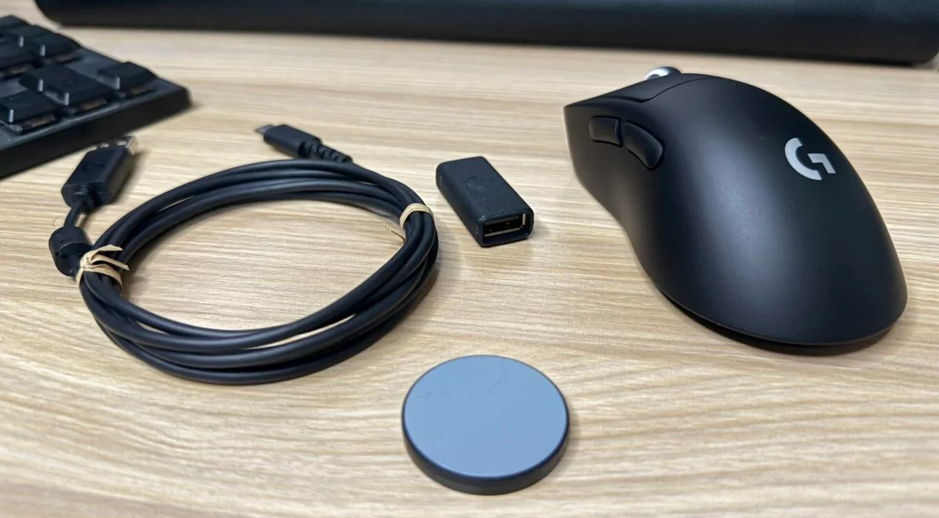 Logitech Pro X Superlight 2 DEX 1 e1744772976243