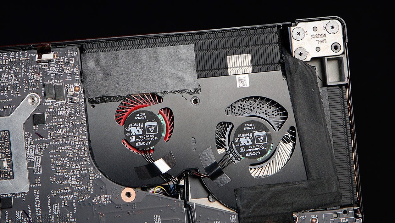 Khám phá MSI GS65 Stealth Thin 8RF - Chiếc laptop gaming mỏng nhẹ, mạnh mẽ 26 MSI GS65 Stealth Thin 8RF 1