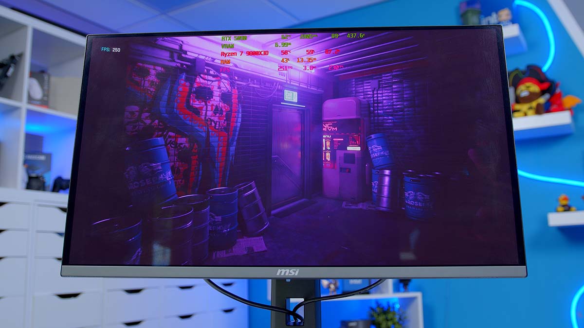 MSI MPG 272URX QD OLED 1