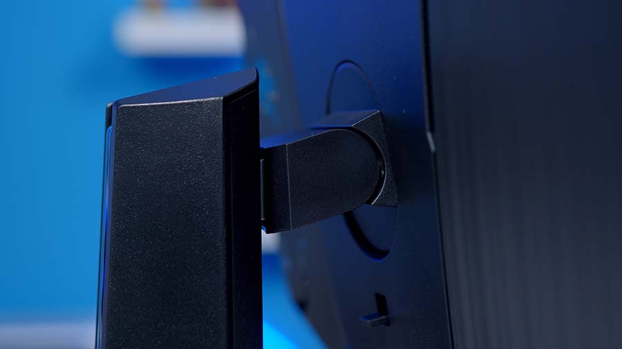 MSI MPG 272URX QD OLED 6