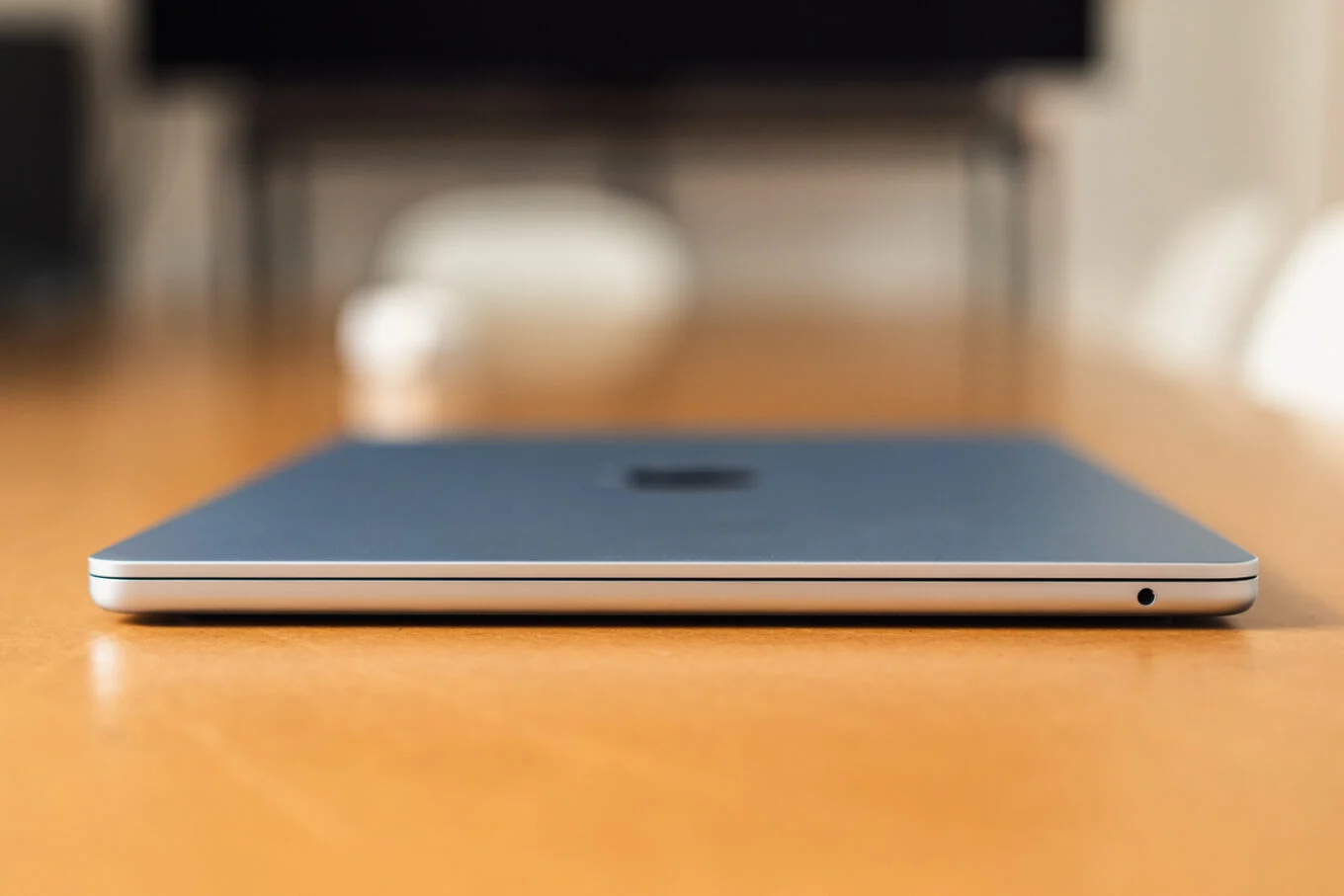 Trải nghiệm Apple MacBook Air M4 (2025) - Siêu mỏng, siêu mạnh, siêu đáng giá! 27 MacBook Air M4 2025 3