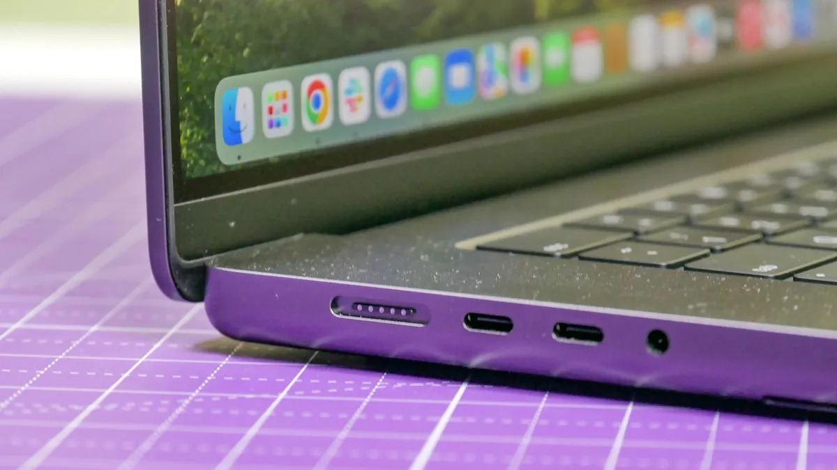 MacBook Air M4 vs MacBook Pro M4 7