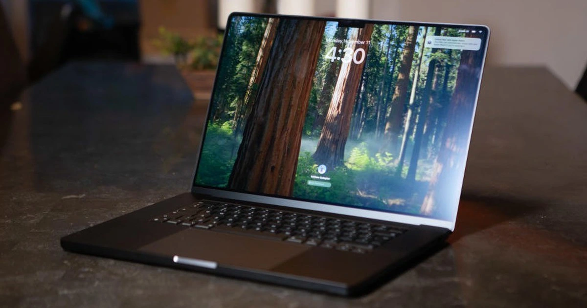 Khám phá MacBook Pro M4 (14 & 16 inch): Lên tầm đỉnh cao với chip M4 và màn hình xuất sắc 16 MacBook Pro M4 15