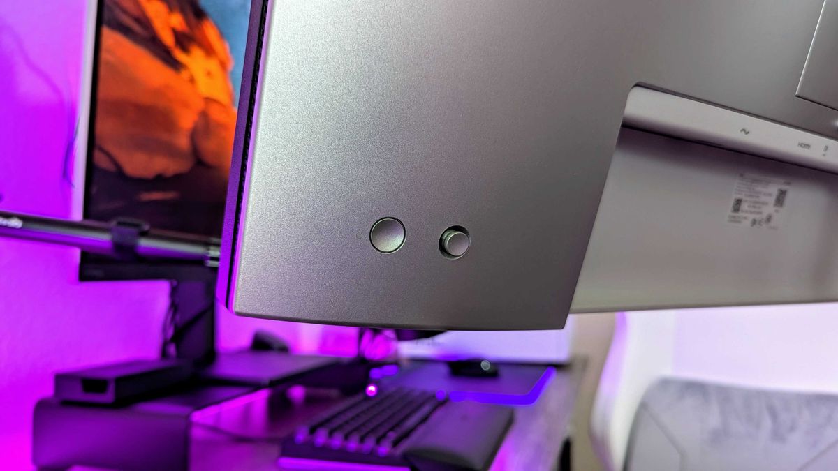 Man hinh Dell UltraSharp 27 4K Thunderbolt Hub U2725QE 8