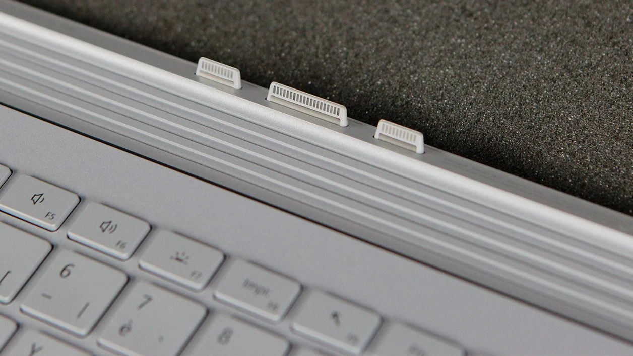 Microsoft Surface Book 2 1