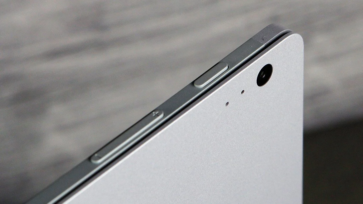 Microsoft Surface Book 2 4