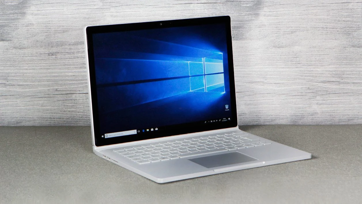 Microsoft Surface Book 2 8