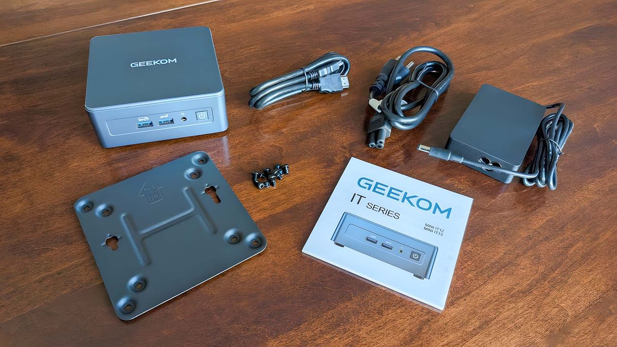 PC mini Geekom IT13 3