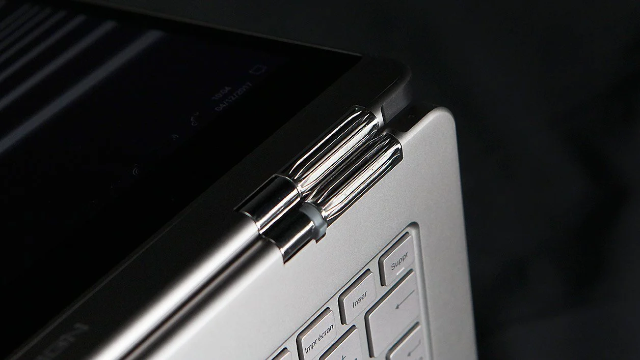 Đánh giá laptop Porsche Design Book One - Tinh tế đến từng chi tiết 17 Porsche Design Book One 7