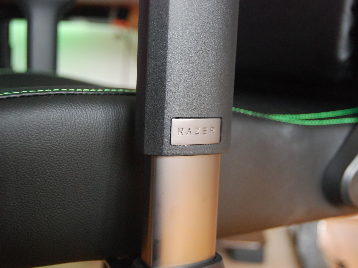 Ghế chơi game Iskur V2 của Razer: Hỗ trợ cho các game thủ với công thái học tốt nhất trong phân khúc 13 Razers Iskur V2 2