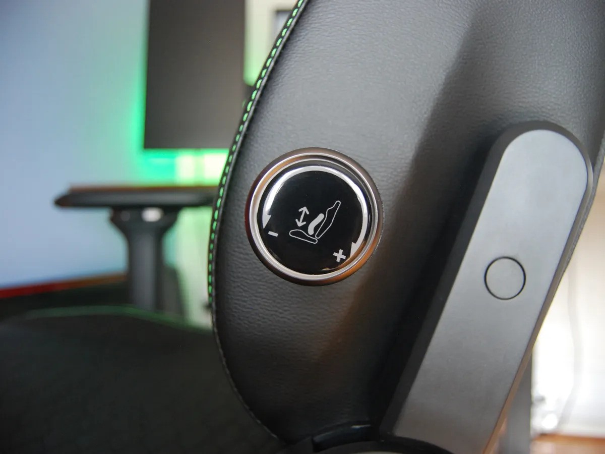 Ghế chơi game Iskur V2 của Razer: Hỗ trợ cho các game thủ với công thái học tốt nhất trong phân khúc 15 Razers Iskur V2 4