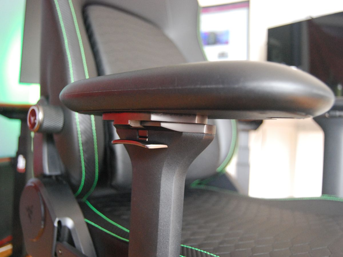 Ghế chơi game Iskur V2 của Razer: Hỗ trợ cho các game thủ với công thái học tốt nhất trong phân khúc 18 Razers Iskur V2 7