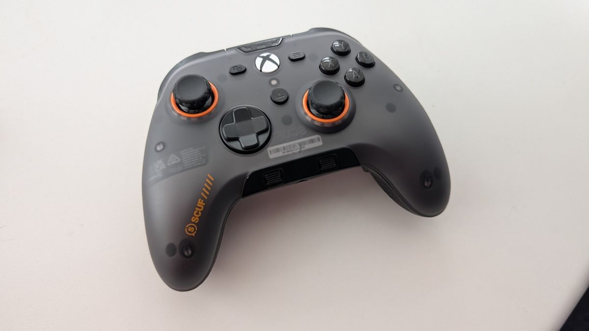 Đánh giá tay cầm gaming Scuf Valor Pro - Vũ khí tối thượng cho game thủ chuyên nghiệp. 17 Scuf Valor Pro controller 7