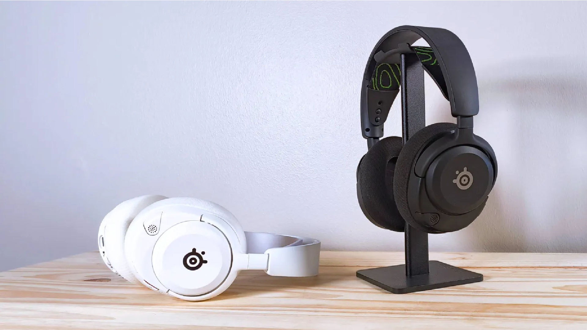 SteelSeries Arctis Nova 5X 1 01