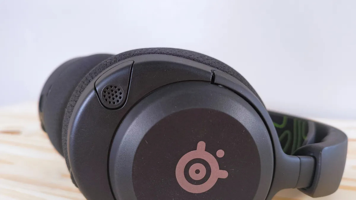 SteelSeries Arctis Nova 5X 7