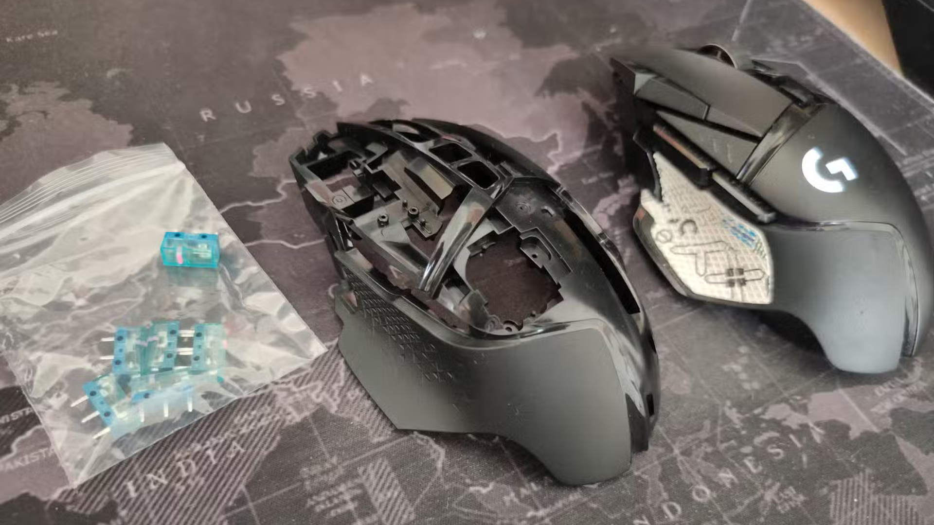 Tại sao Logitech G502 mãi là chuột máy tính yêu thích của tôi 8 Tai sao Logitech G502 mai la chuot may tinh yeu thich cua toi 5