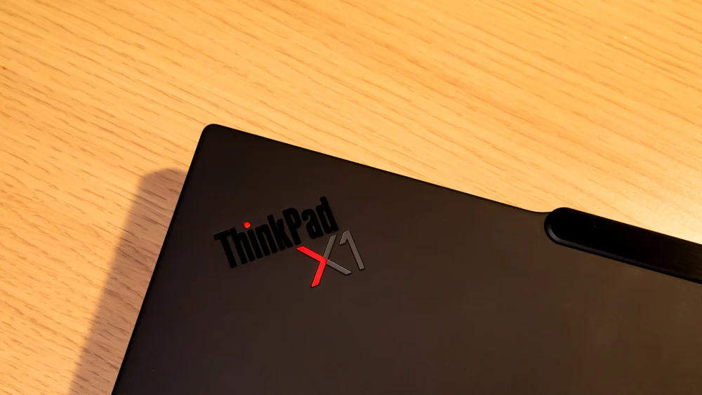 ThinkPad X1 Carbon Gen 12 8