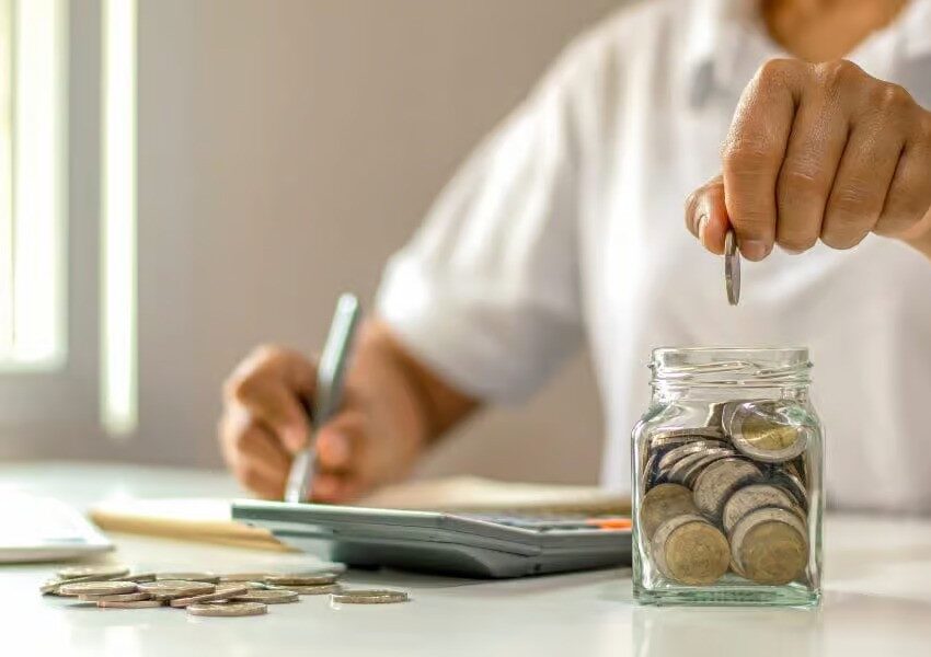 Có nên mua laptop cũ? Những điều cần biết trước khi mua 12 Tiet kiem chi phi e1744104086856