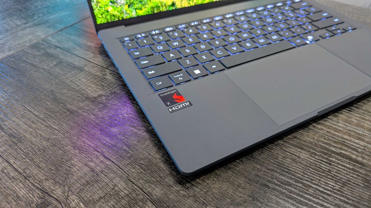 Đánh giá ASUS Zenbook A14 (2025) - Bạn đồng hành lý tưởng trên mọi hành trình. 26 Zenbook A14 7