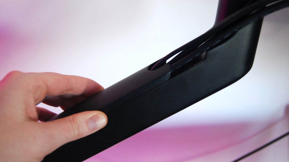 gia do man hinh MSI MAG MT201D 7