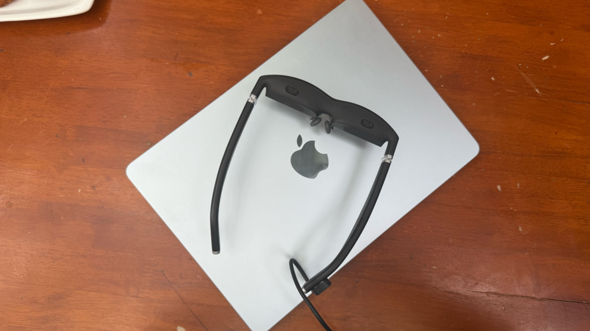 Viture One: Kính thông minh 550 USD vượt trội Vision Pro khi dùng với Mac 13 1Viture One Kinh Thong Minh 550 USD Vuot Troi Vision Pro Khi Dung Voi Mac 4