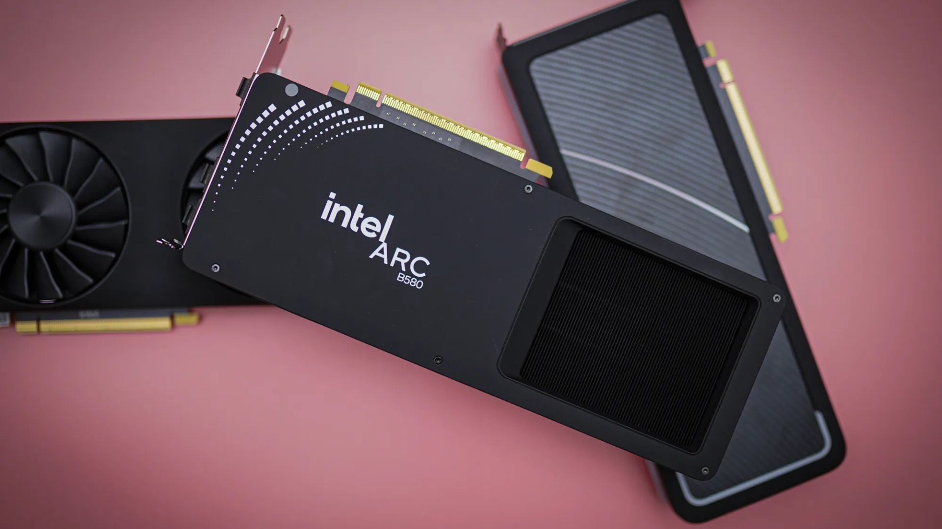 4 Card do hoa nen mua thay vi Nvidia RTX 5060 Lua chon tot hon cho Game thu 6