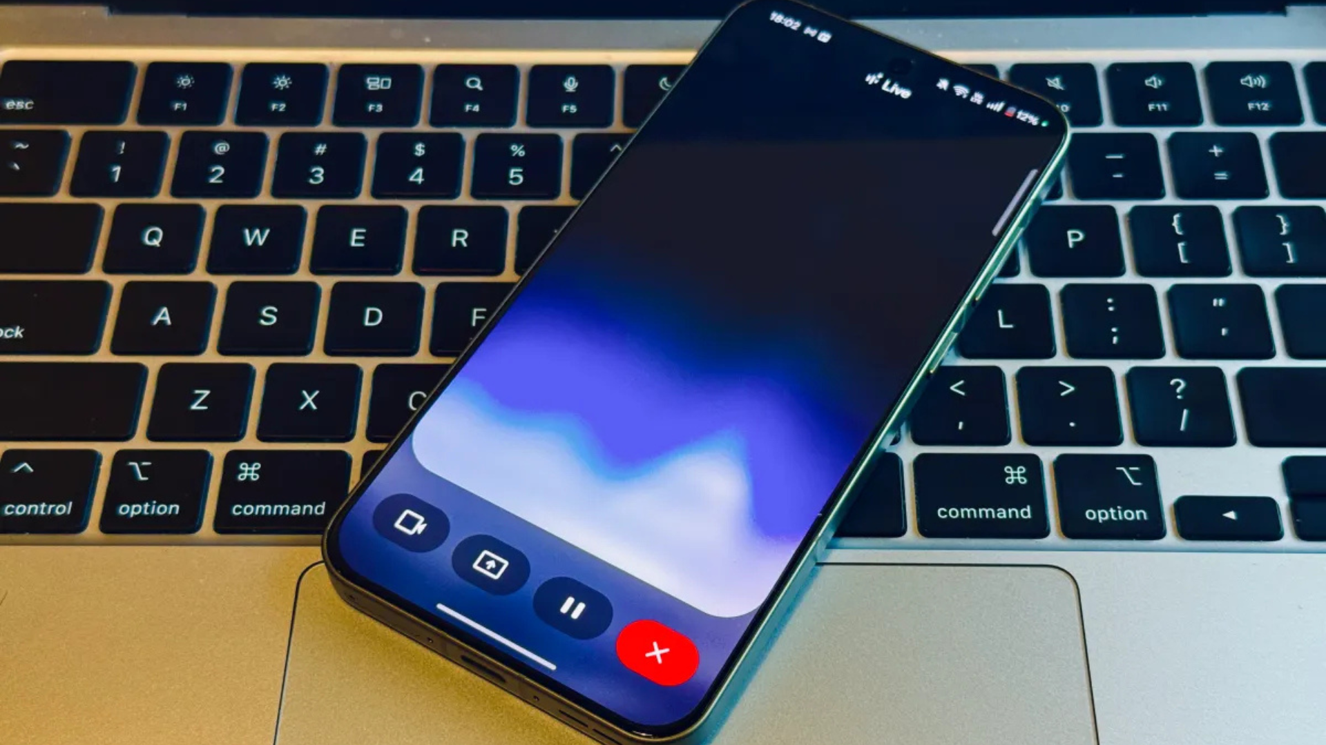 AI có thực sự thay thế được bàn phím và chuột máy tính năm 2025? 1 AI co thuc su thay the duoc ban phim va chuot may tinh nam 2025 1