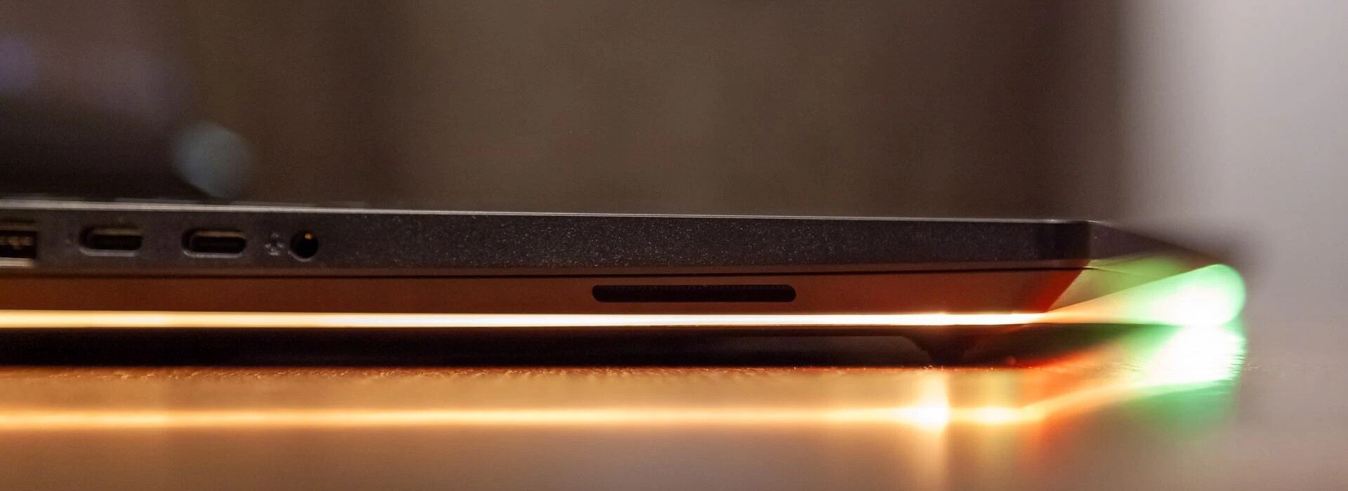 Đánh giá ASUS ROG Strix SCAR 18 (2025) - Chiếc laptop gaming vượt xa mọi kỳ vọng 83 ASUS ROG Strix SCAR 18 2025 27 e1748145592319