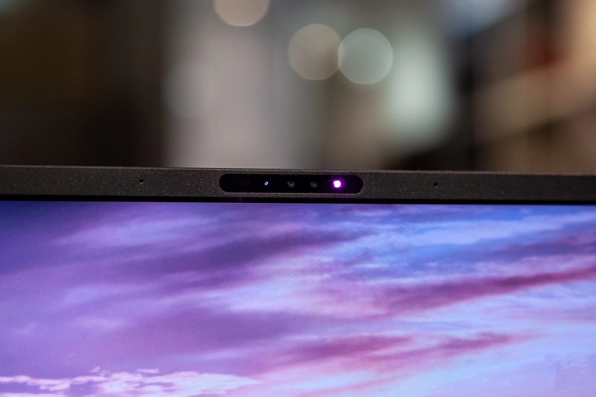 Đánh giá ASUS ROG Strix SCAR 18 (2025) - Chiếc laptop gaming vượt xa mọi kỳ vọng 75 ASUS ROG Strix SCAR 18 2025 35