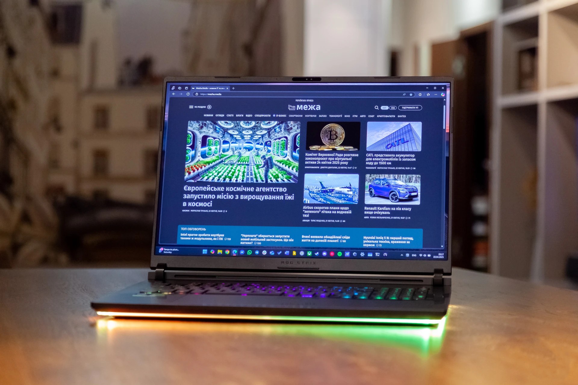 Đánh giá ASUS ROG Strix SCAR 18 (2025) - Chiếc laptop gaming vượt xa mọi kỳ vọng 63 ASUS ROG Strix SCAR 18 2025 49