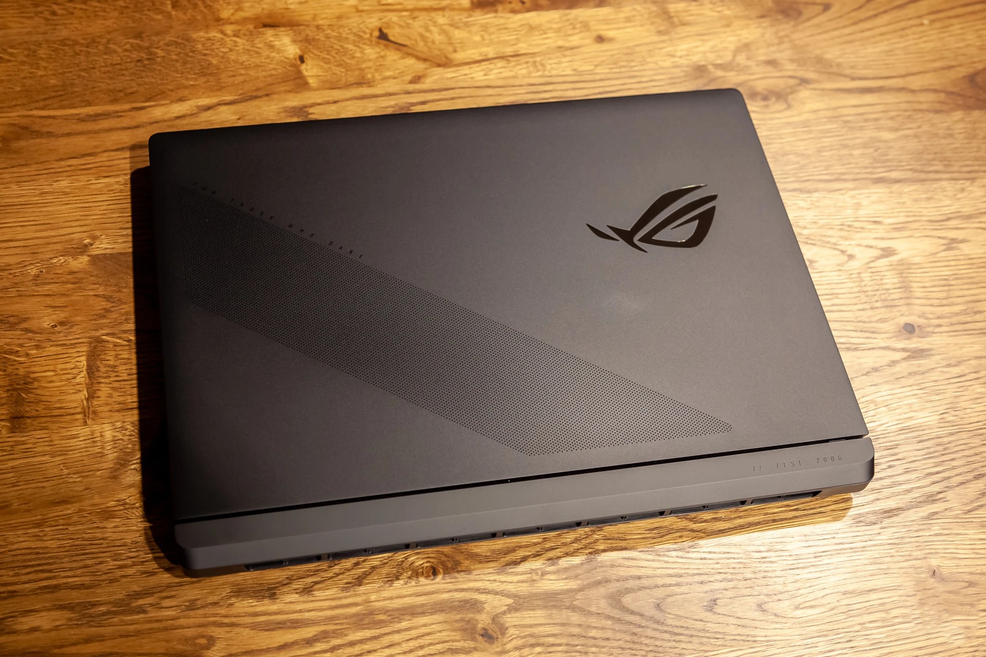Đánh giá ASUS ROG Strix SCAR 18 (2025) - Chiếc laptop gaming vượt xa mọi kỳ vọng 59 ASUS ROG Strix SCAR 18 2025 53