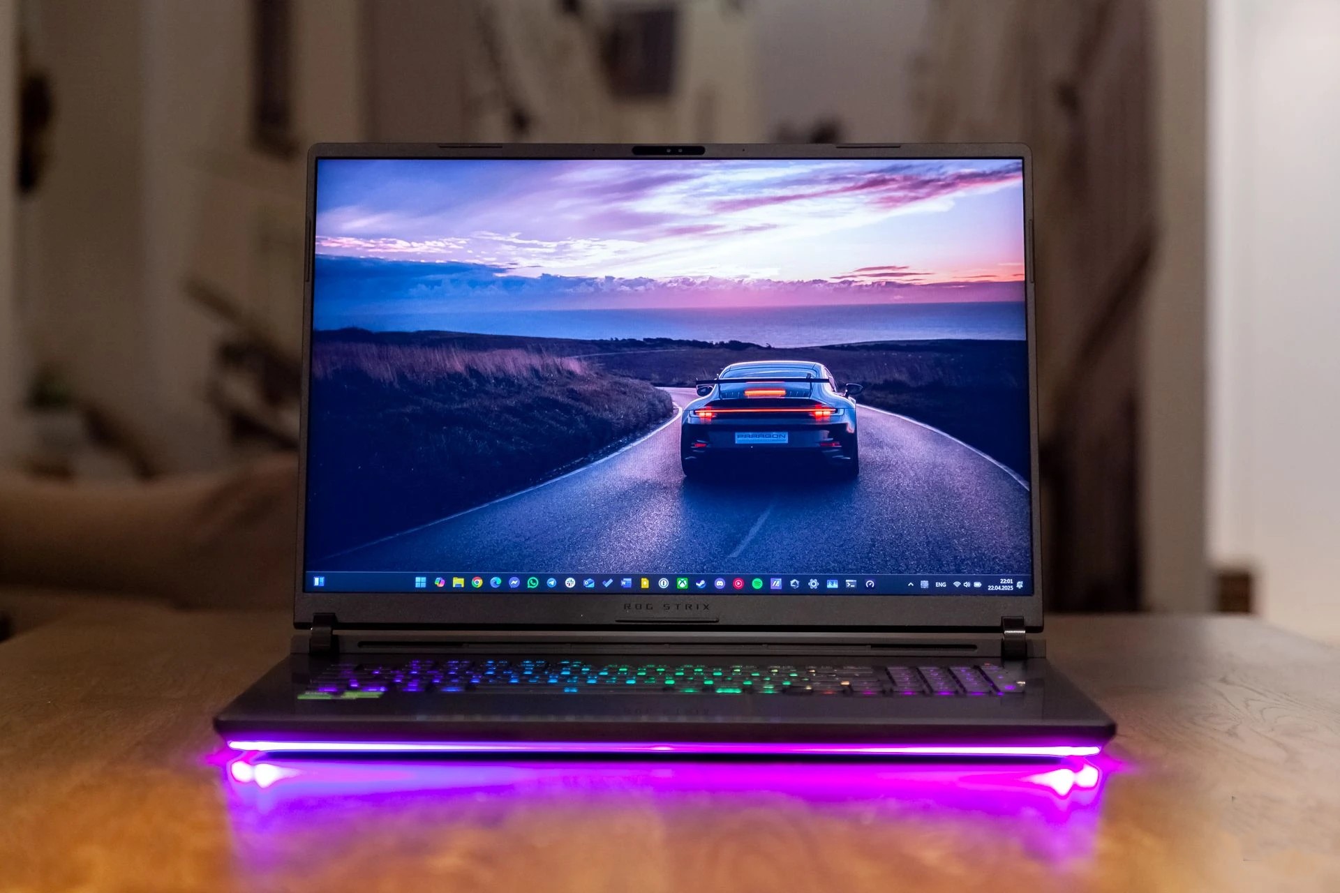 Đánh giá ASUS ROG Strix SCAR 18 (2025) - Chiếc laptop gaming vượt xa mọi kỳ vọng 57 ASUS ROG Strix SCAR 18 2025 55