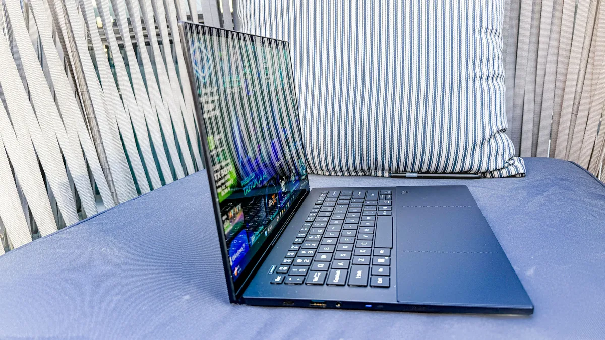 Acer Predator Triton 14 AI 6