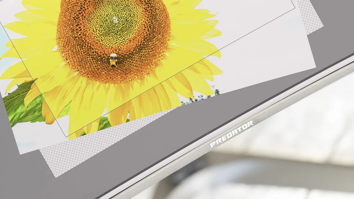 Acer Predator X32X 4