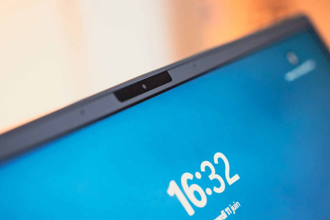 Đánh giá Alienware M18 R2 - "Quái vật" hiệu năng gaming thế hệ mới. 25 Alienware M18 R2 12