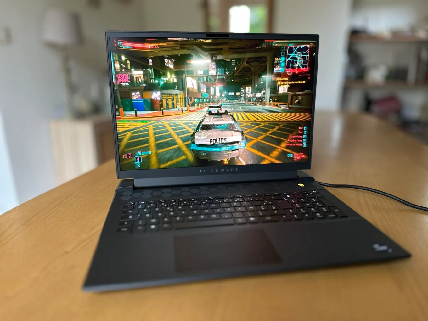 Đánh giá Alienware M18 R2 - "Quái vật" hiệu năng gaming thế hệ mới. 30 Alienware M18 R2 8